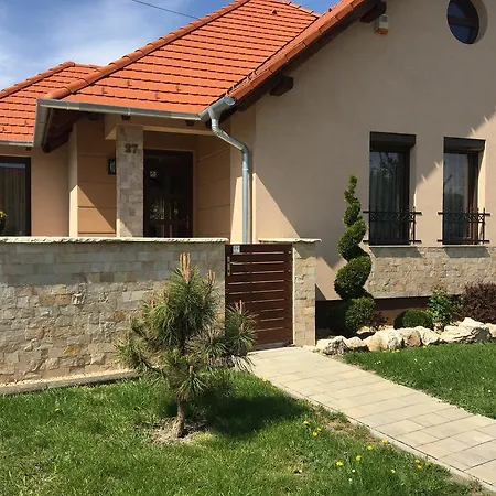 Center Apartman *